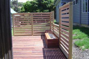 kwila decking with privacy screening