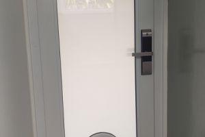 keyless aluminium door