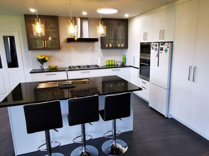Kitchen renovation with tile splashback