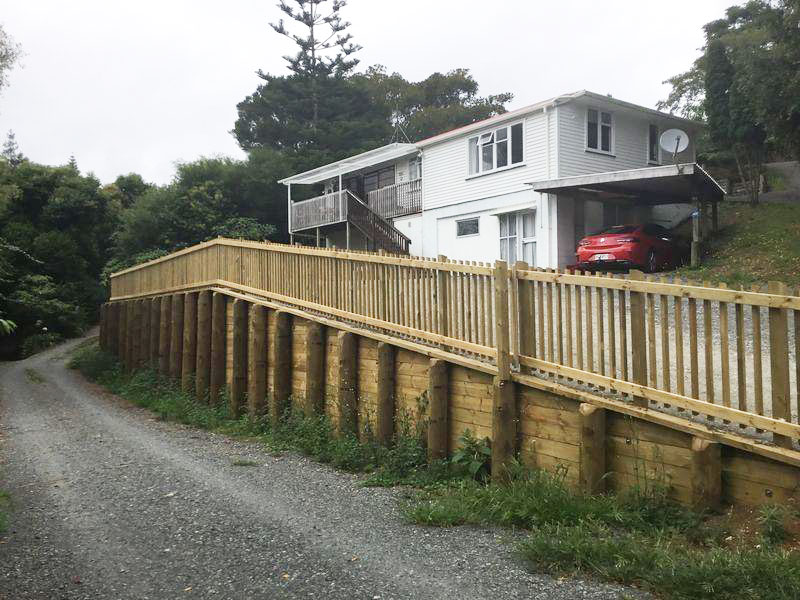 Retaining Wall And Handrail